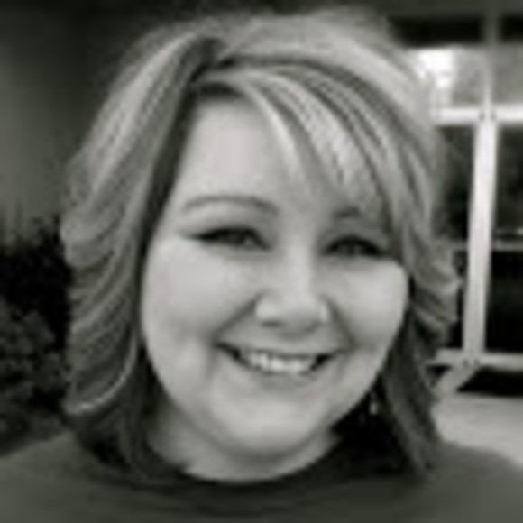 Meet your Posher, Sharon - Picture 1 of 1